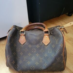 Authentic lv